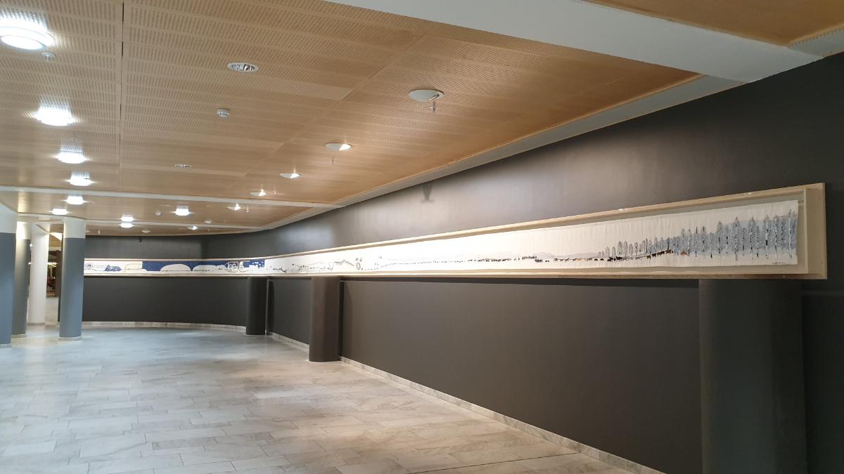 Bildet viser kunstverket Historja i Solhallen. 